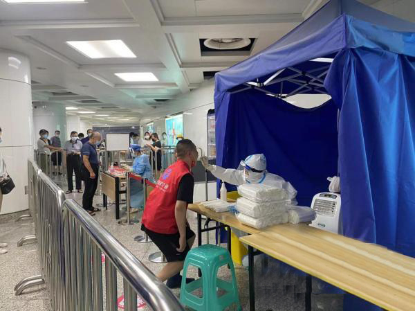 Ningbo metroojaamas saab samuti nukleiinhappeid testida ja see on avatud kaks korda päevas