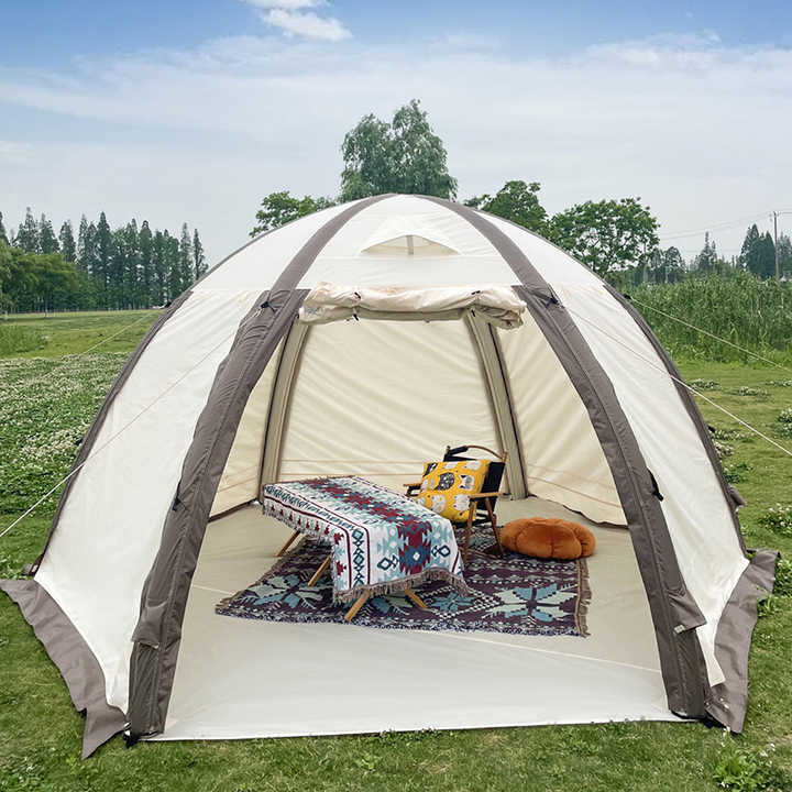 Telkimisdome täispuhutav kuusnurk telk